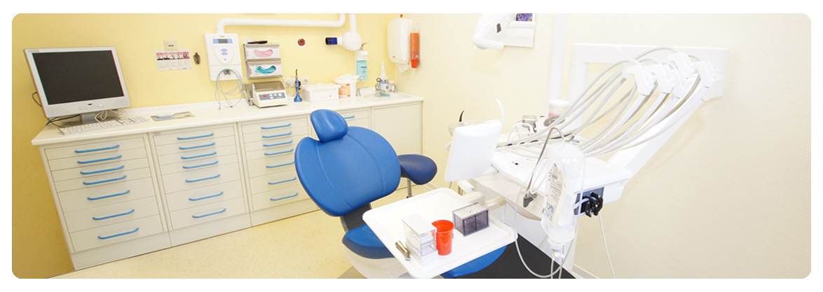 Behandlungszimmer Zahnarztpraxis Wieser